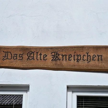 Alte Kneipchen Apartment